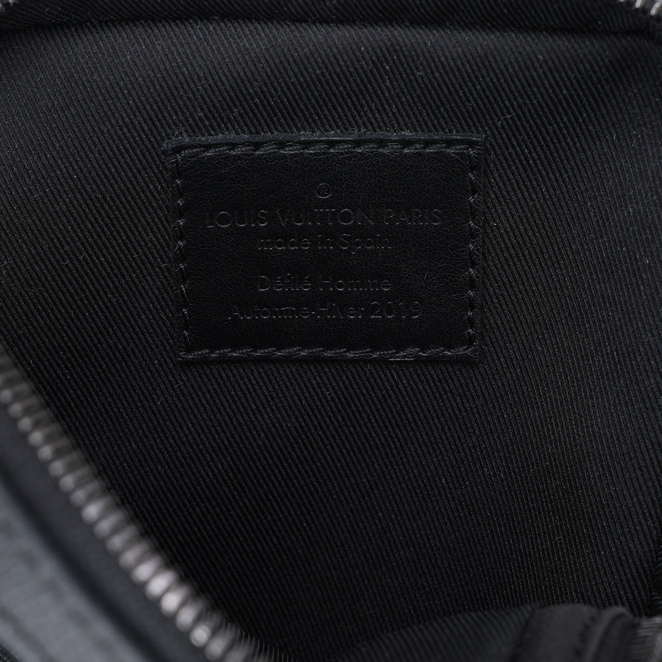LOUIS VUITTON(USED)루이비통 타이가 레더 레인보우 다뉴브 크로스백